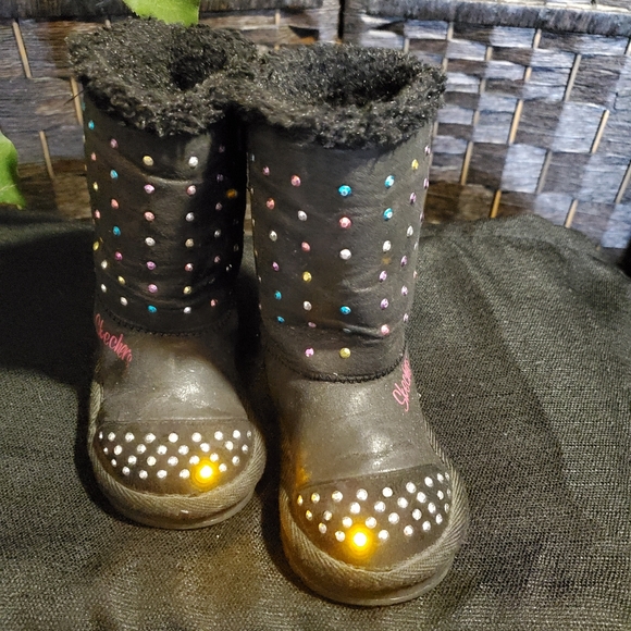 Twinkle toes skechers boots - Picture 13 of 14